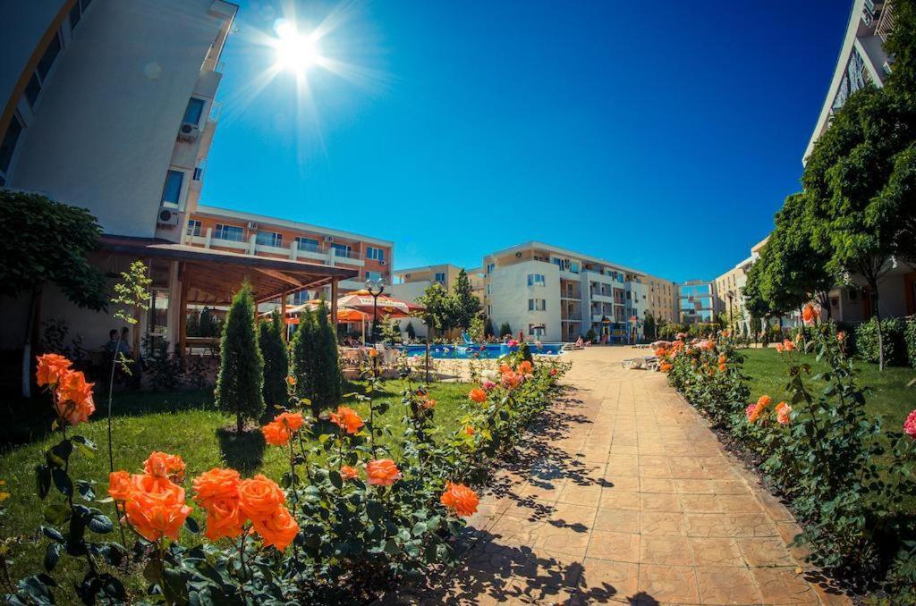 Apartment In Nessebar Fort Club Sunny Beach Esterno foto